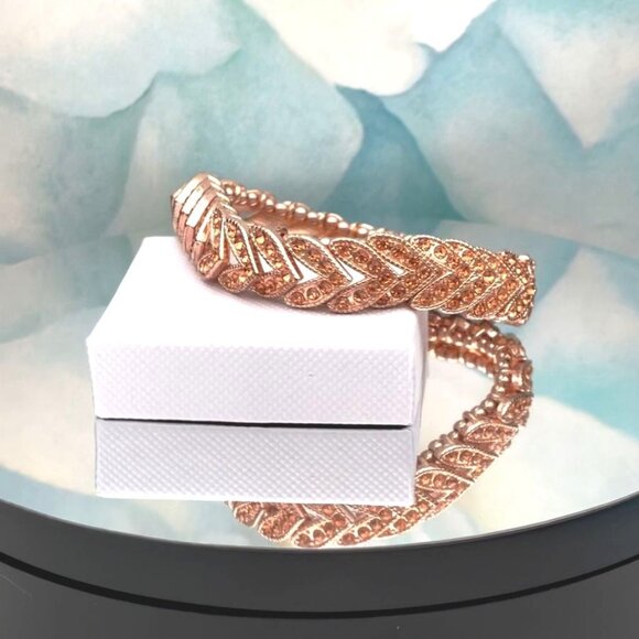 Gemmed Arrow Bead Stretch Bracelet Rose Gold Caroline C Estate Collection Piece - Picture 4 of 9